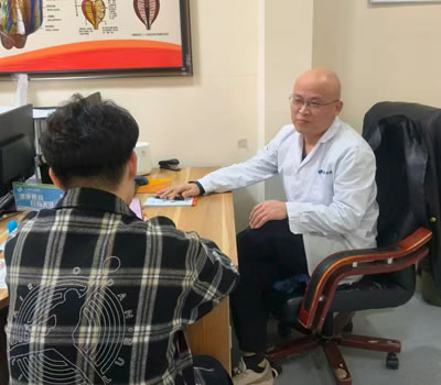 青岛市|男科医师高朋磊：守护男性健康，专业男科诊疗